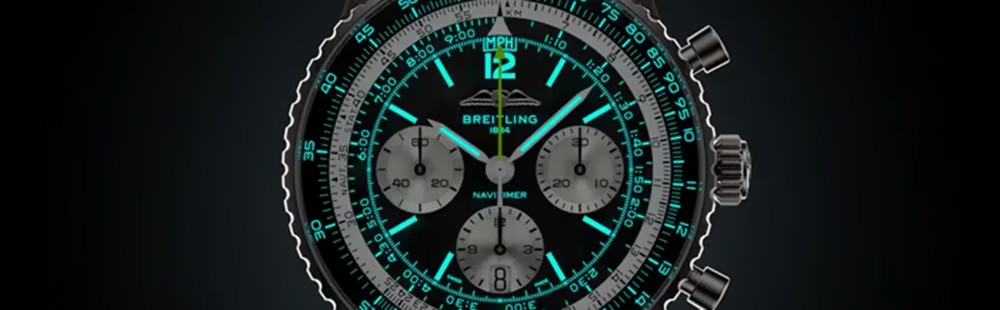 画像:「アストンマーティン　記念モデル」
ナビタイマー B01 クロノグラフ 43 Aston Martin Aramco Formula ONE™ team